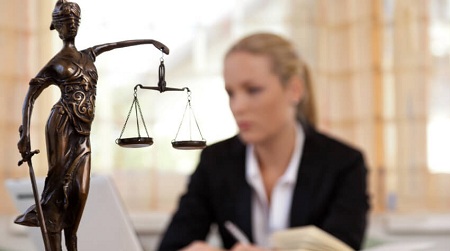 female lawyer